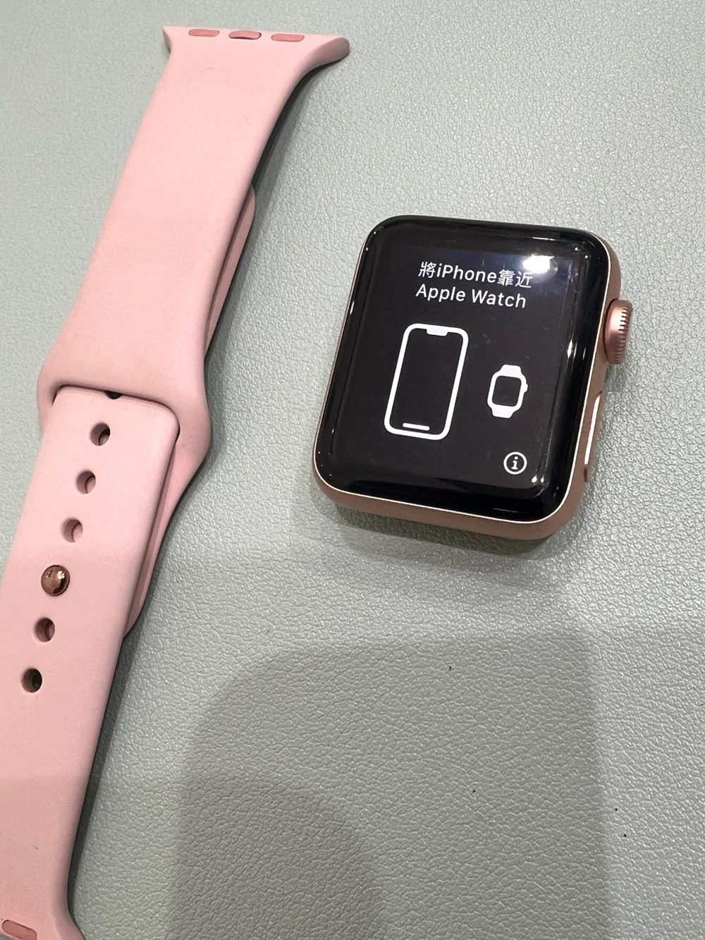 Apple Watch Series 3 GPS + Cellular 38MM Rose Gold Aluminum Pink Silicone Band